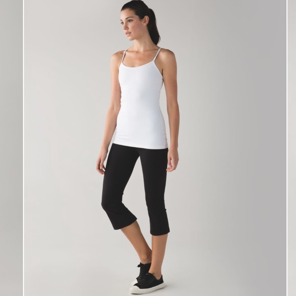 Lululemon Black Throwback Gather Crop High Rise 21" Size 4